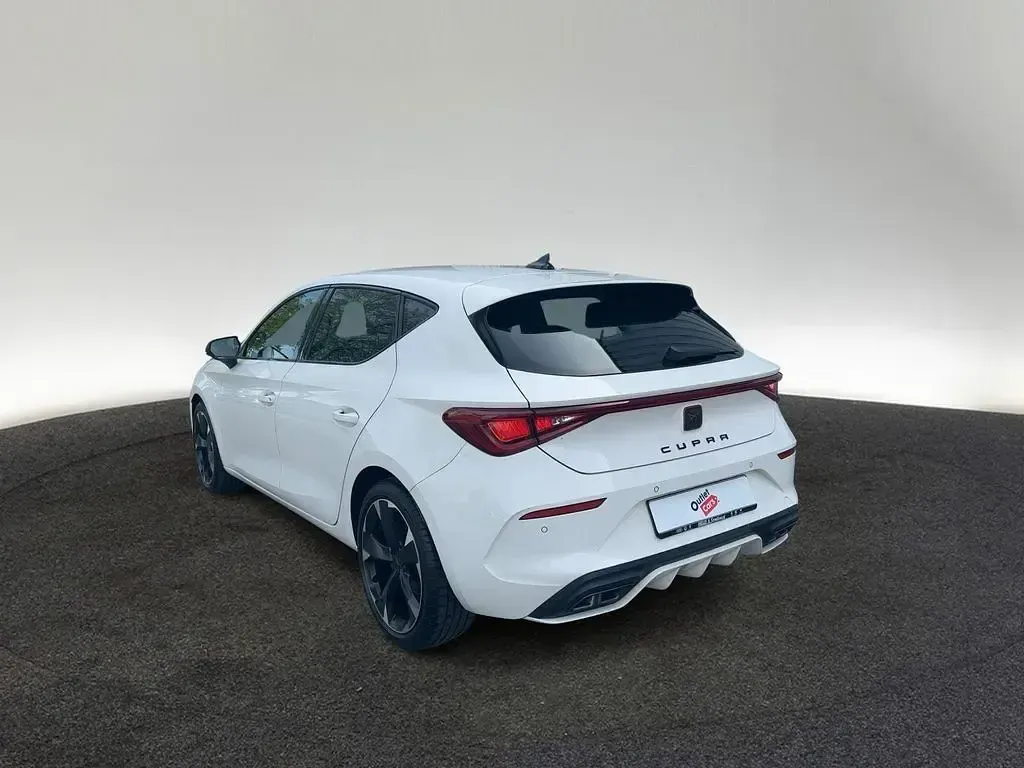 Gebraucht Cupra Leon 150 PS (110 kW) 2024 Weiß Limousine