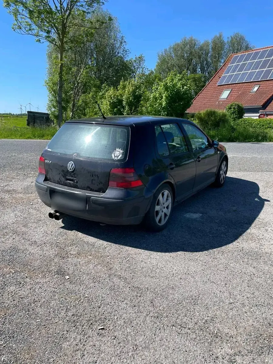 Gebraucht VW Golf IV 75 PS (55 kW) 2000 Schwarz Kleinwagen
