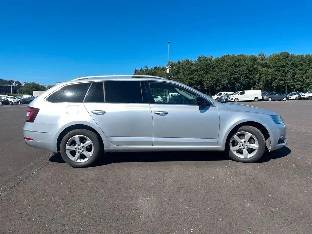 Gebraucht Skoda Octavia Style 150 PS (110 kW) 2018 Silber Limousine