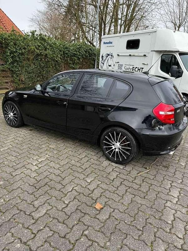 Gebraucht BMW 116 M Sport 122 PS (89 kW) 2008 Schwarz Kleinwagen
