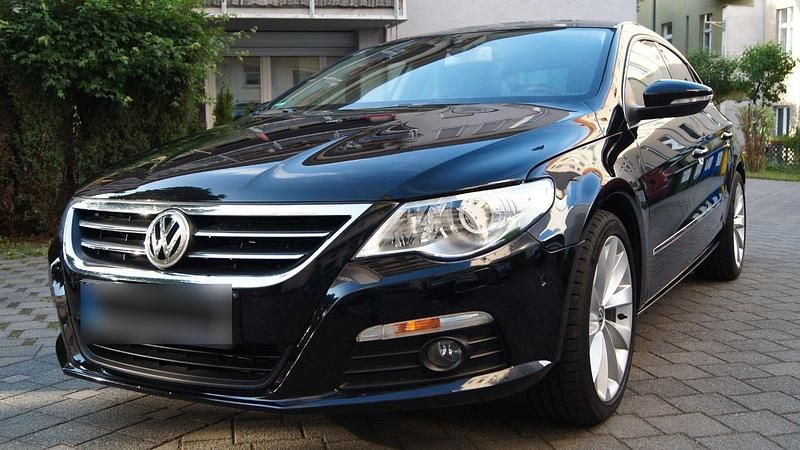 Gebraucht VW Passat 160 PS (117 kW) 2012 Schwarz Coupé