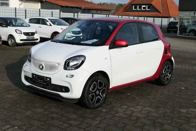 Gebraucht Smart ForFour Passion 71 PS (52 kW) 2016 Rot Kleinwagen