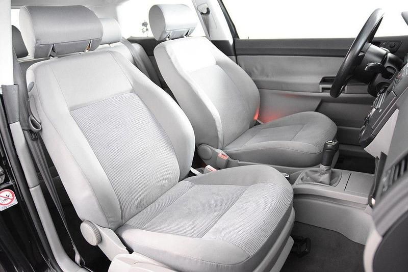 Gebraucht VW Polo Trendline 64 PS (47 kW) 2002 Schwarz Limousine