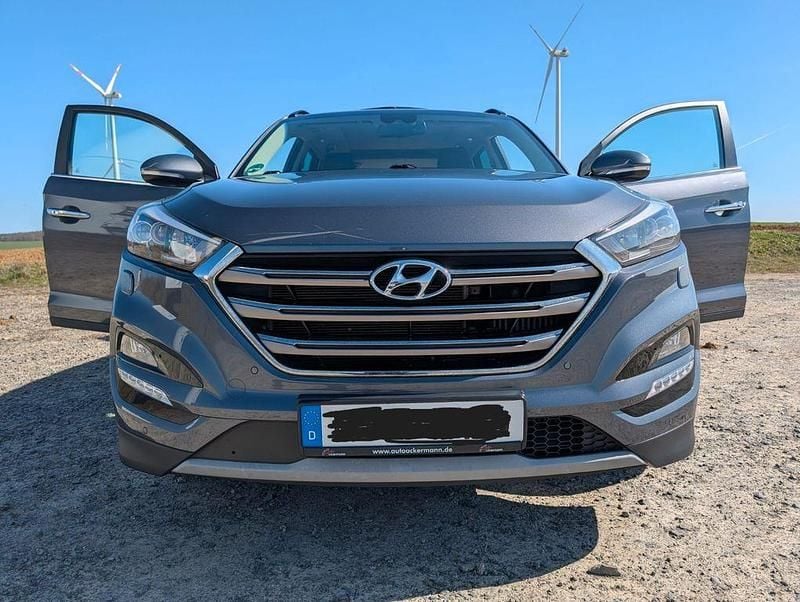 Gebraucht Hyundai Tucson Premium 177 PS (130 kW) 2016 Grau SUV