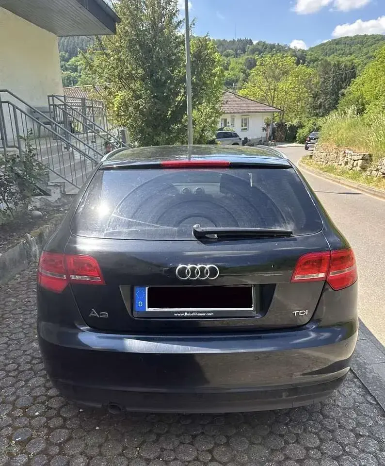 Używany Audi A3 Ambiente 105 KM (77 kW) 2012 Czarny Hatchback