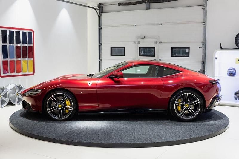 Gebraucht Ferrari Roma 620 PS (456 kW) 2023 Rot