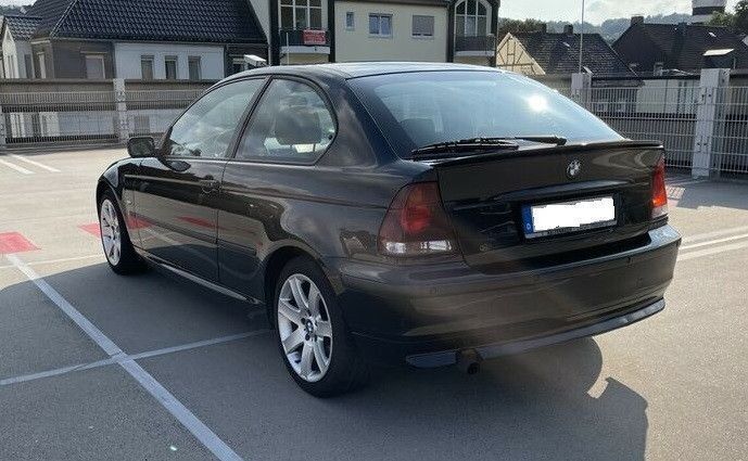 Gebraucht BMW 316 Compact Sport Line 116 PS (85 kW) 2005 Schwarz Kleinwagen