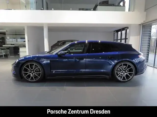 Gebraucht Porsche Taycan 439 kW (598 PS) 2025 Enzianblaumetallic (metallic) Limousine