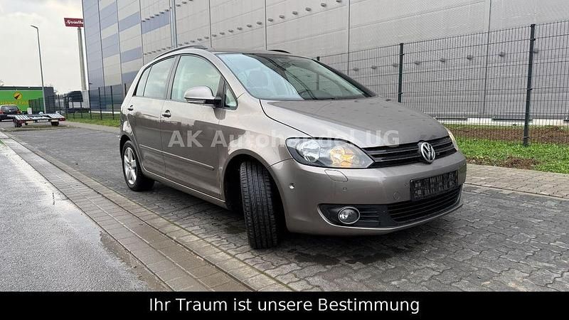 Gebraucht VW Golf VI Team 105 PS (77 kW) 2011 Braun Kleinwagen