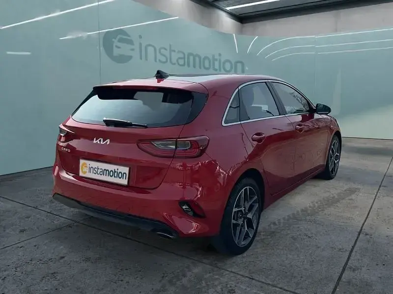 Gebraucht Kia Ceed 160 PS (117 kW) 2023 Rot Kleinwagen