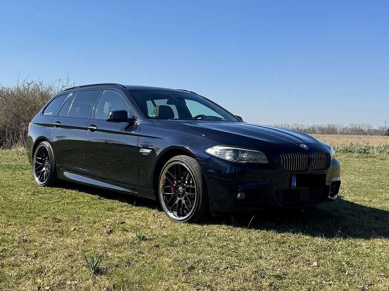 Blau Gebraucht 2012 BMW 535 Sport Line Kombi | 25.000 € - Bild 1/4