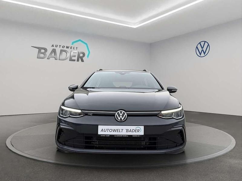 Gebraucht VW Golf VIII R-line 150 PS (110 kW) 2023 Uranograu Kombi