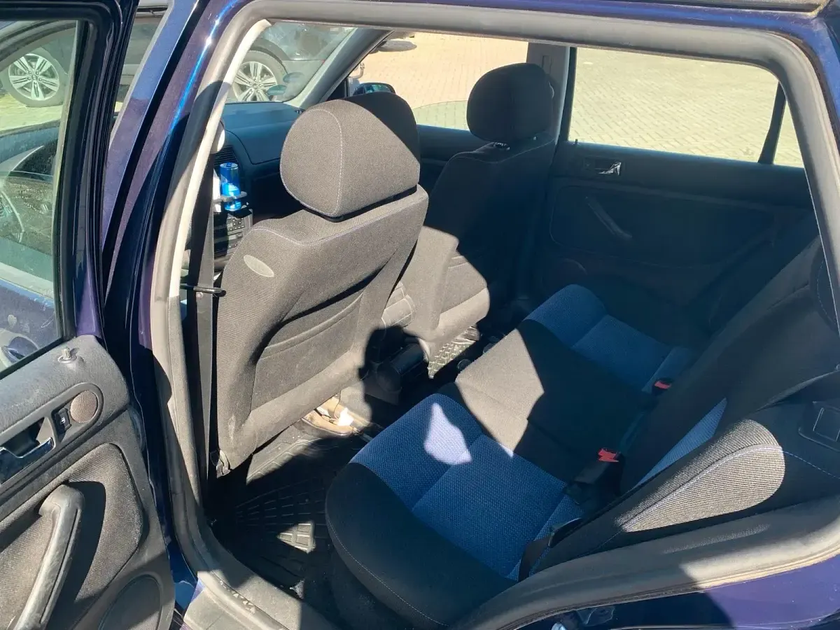 Gebraucht VW Golf IV 101 PS (74 kW) 2005 Blau Kleinwagen