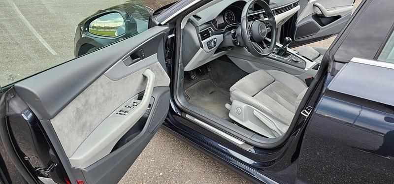 Używany Audi A5 Sportback Ambiente 252 KM (185 kW) 2017 Niebieski Hatchback