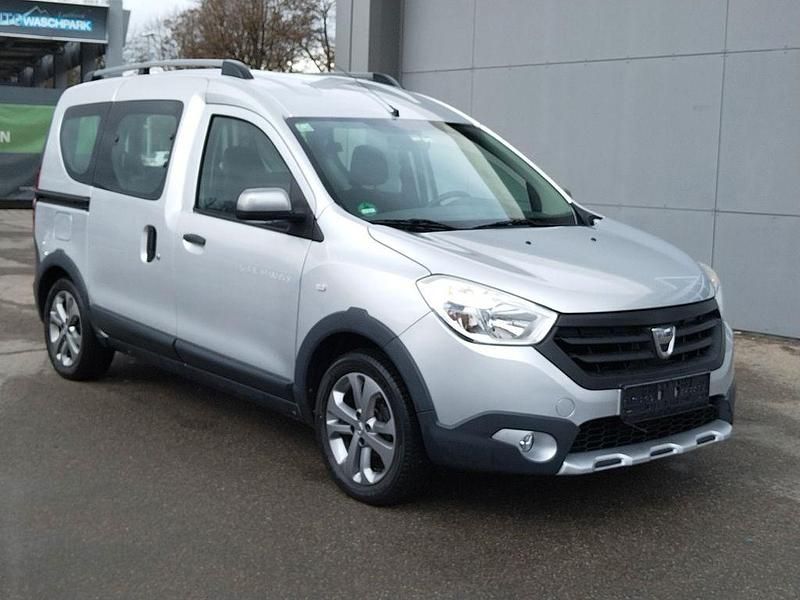 Gebraucht Dacia Dokker Stepway 116 PS (85 kW) 2015 Grau Van / Kleinbus