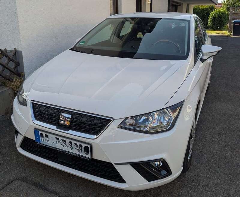 Weiß Gebraucht 2018 Seat Ibiza Limousine | 10.990 € (Fairer Preis) - Bild 1/4