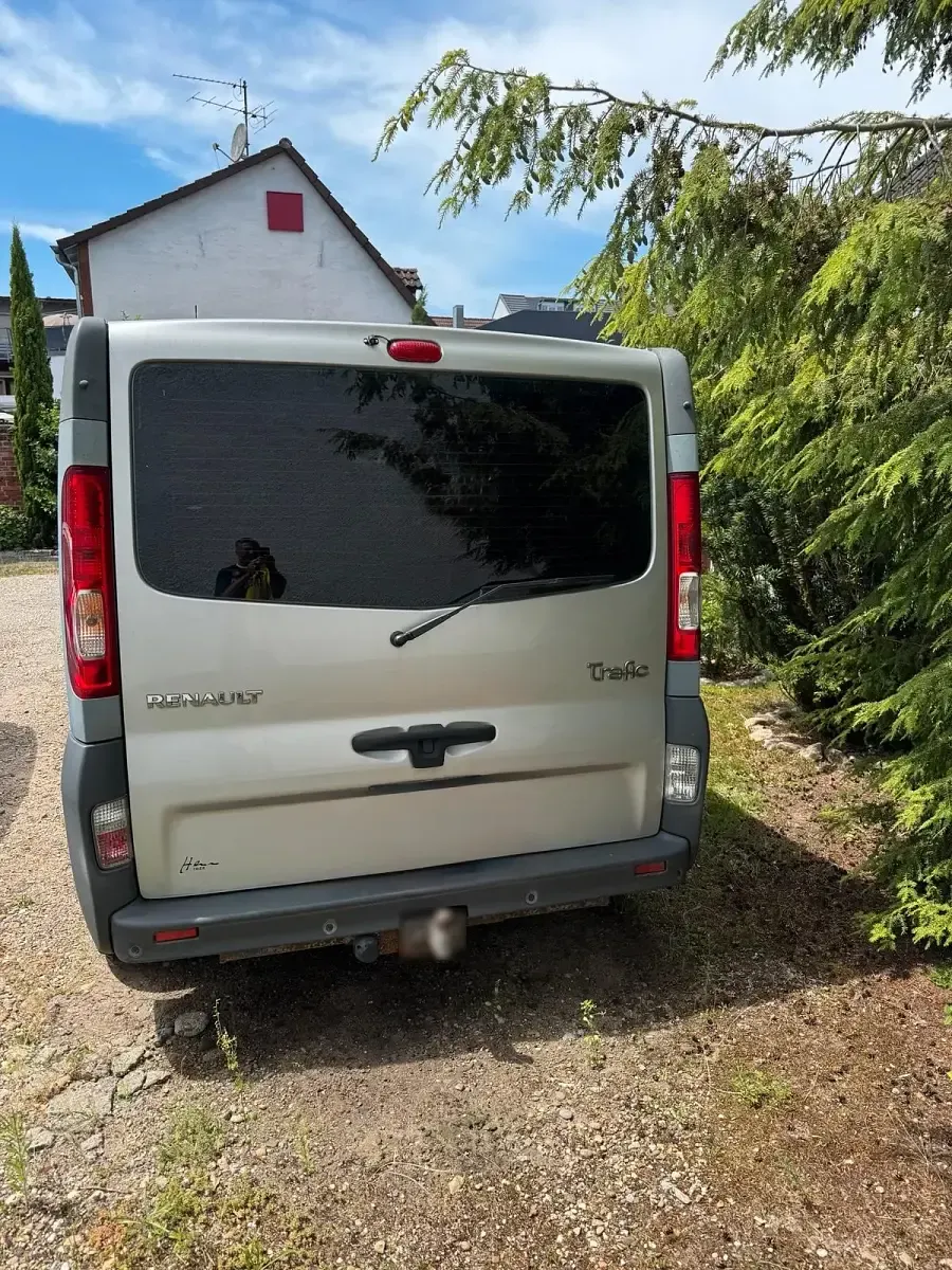 Gebraucht Renault Trafic 115 PS (84 kW) 2008 Grau Van / Kleinbus