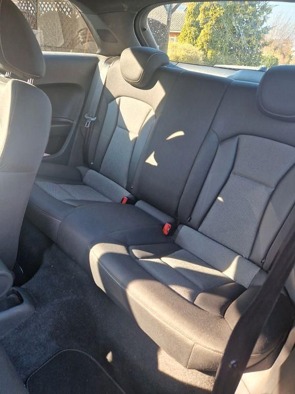 Gebraucht Audi A1 Ambition 143 PS (105 kW) 2013 Schwarz Kleinwagen