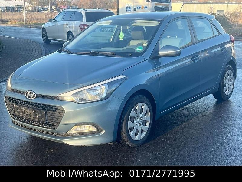 Gebraucht Hyundai i20 GO! 75 PS (55 kW) 2017 Limousine