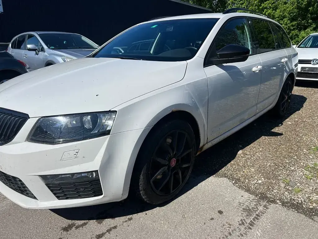 Gebraucht Skoda Octavia RS 184 PS (135 kW) 2014 Weiß Kombi