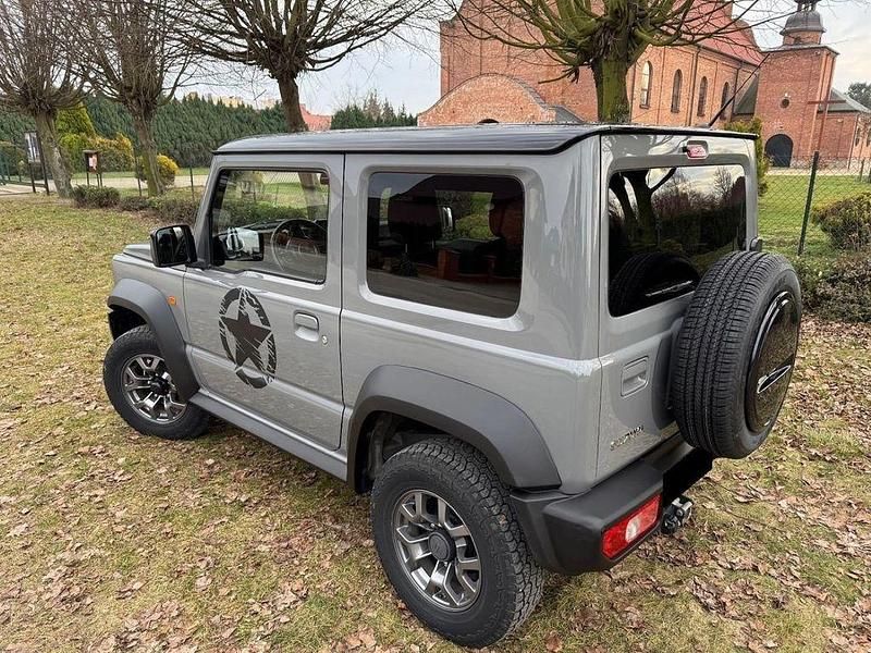 Gebraucht Suzuki Jimny Comfort+ 102 PS (75 kW) 2018 Grau SUV