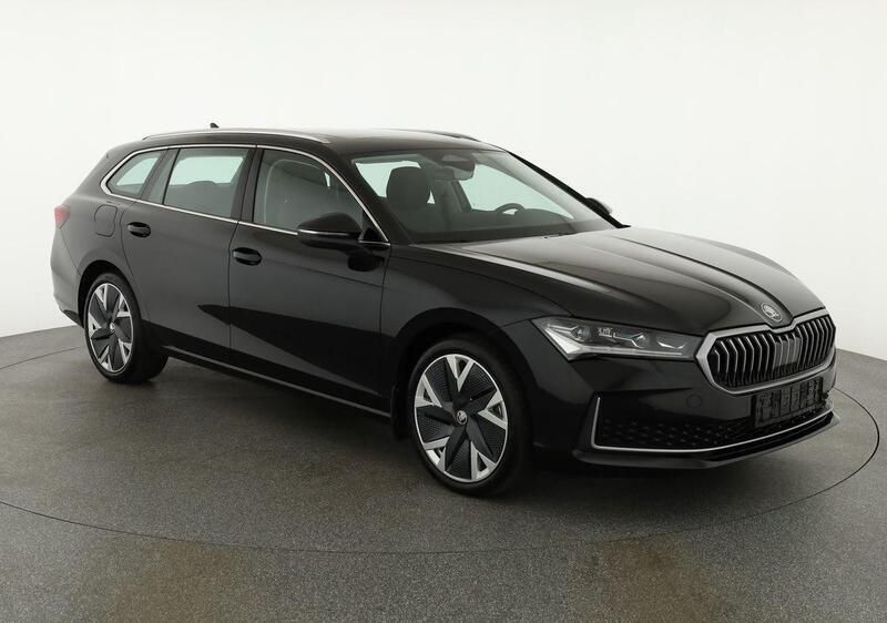 Onyx schwarz metallic Gebraucht 2024 Skoda Superb Selection Kombi | 42.084 € (Guter Preis) - Bild 1/4