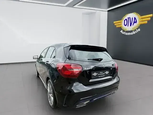 Gebraucht Mercedes A200 AMG line 156 PS (114 kW) 2016 Schwarz Limousine