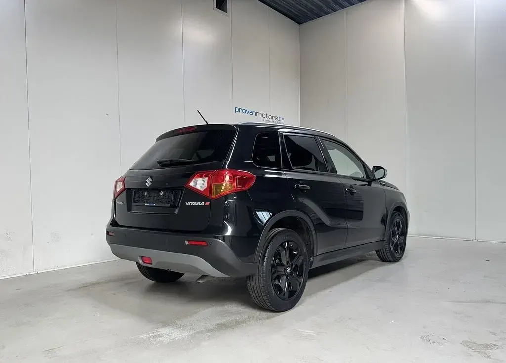 Gebraucht Suzuki Vitara 140 PS (102 kW) 2017 Schwarz SUV