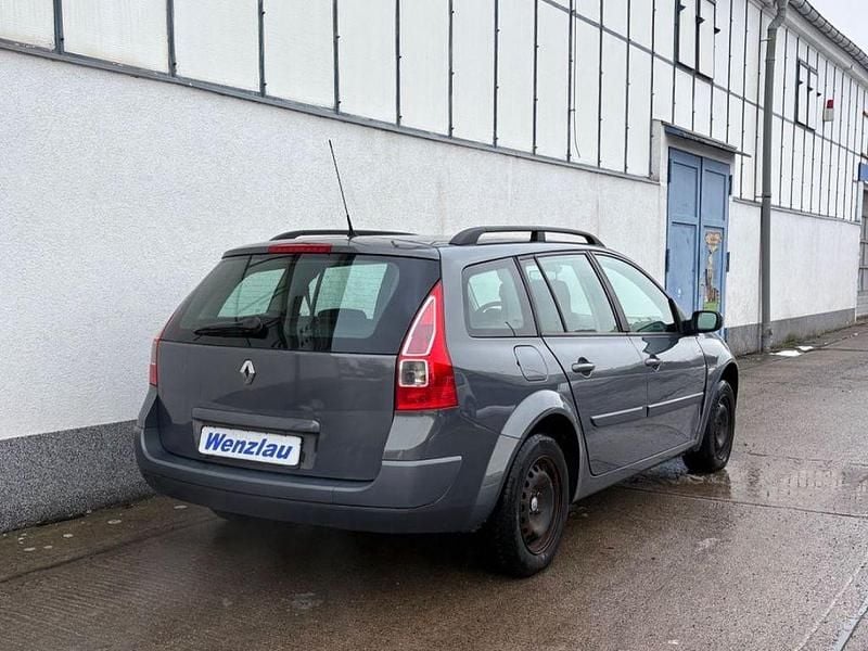 Gebraucht Renault Mégane II Avantage 111 PS (81 kW) 2007 Grau Limousine