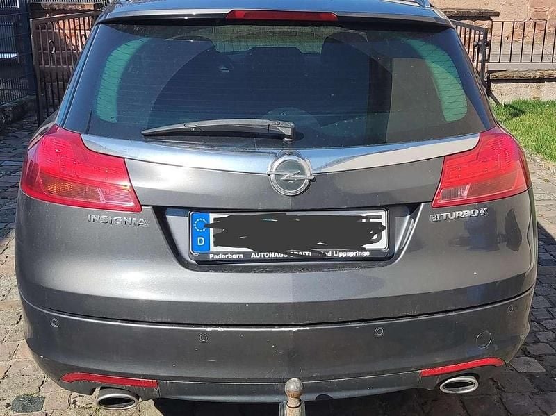 Second-hand Opel Insignia 194 CP (142 kW) 2012 Gri Break