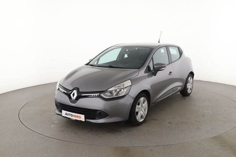 Grau Gebraucht 2014 Renault Clio IV Dynamique Limousine | 8.100 € (Fairer Preis) - Bild 1/4