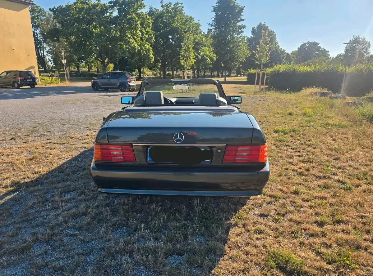 Gebraucht Mercedes SL300 231 PS (169 kW) 1992 Schwarz Cabrio