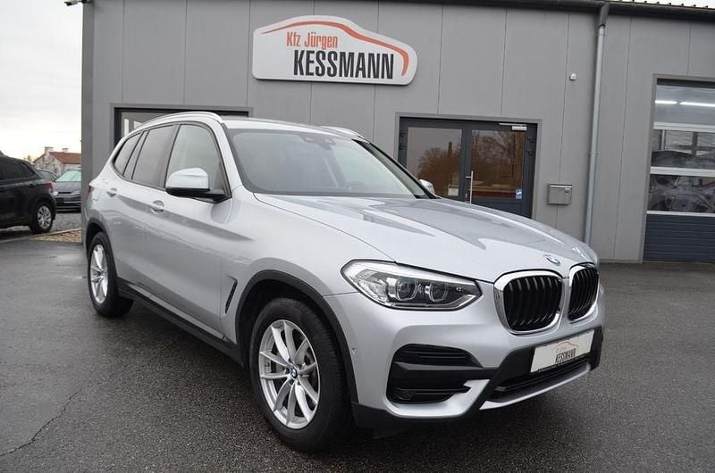 Silber Gebraucht 2018 BMW X3 Advantage SUV | 25.990 € (Superpreis) - Bild 1/4