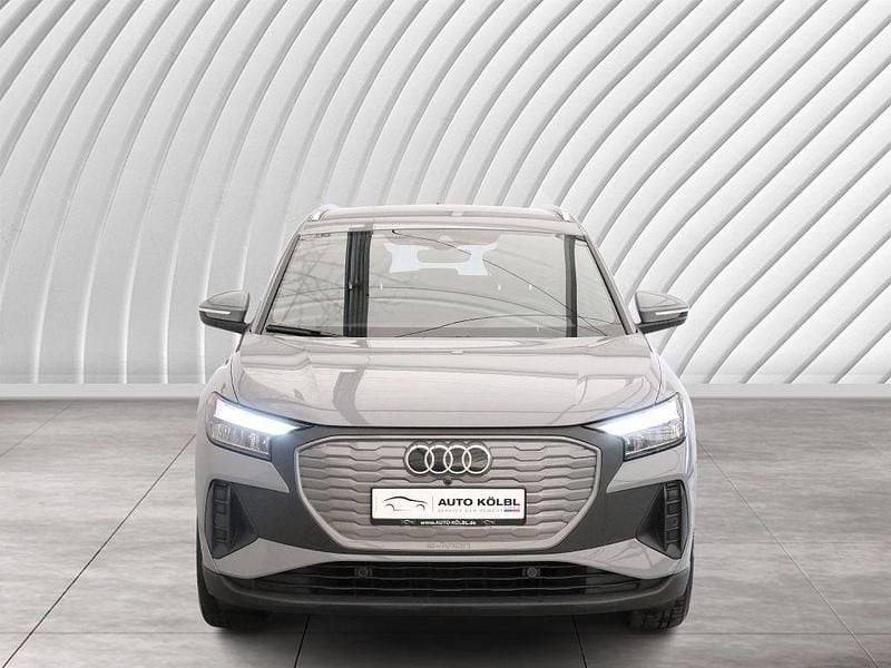 Gebraucht Audi Q4 e-tron 150 kW (204 PS) 2023 Kieselgrau SUV