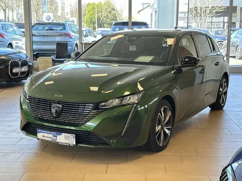 Grün lackierung olivgrün/typ aussenverkl (metallic) Gebraucht 2022 Peugeot 308 Allure Limousine | 22.000 € (Guter Preis) - Bild 1/4