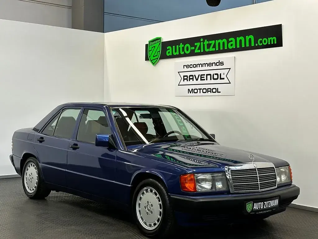 Gebraucht Mercedes 190 Avantgarde 136 PS (100 kW) 1992 Blau Limousine