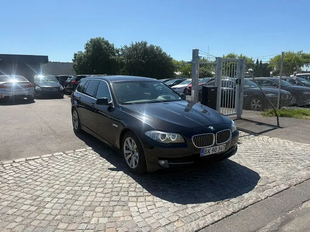 Gebraucht BMW 525 218 PS (160 kW) 2012 Schwarz Limousine