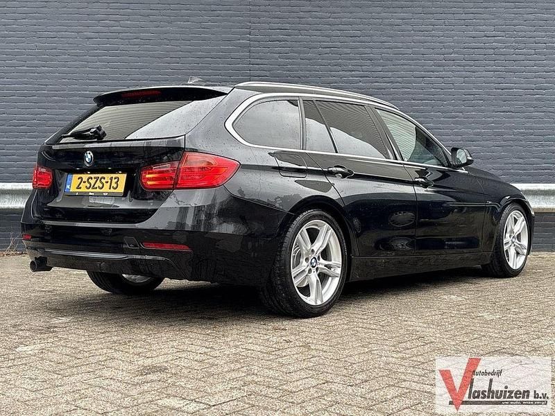 Gebraucht BMW 316 Executive 136 PS (100 kW) 2014 Schwarz Kombi