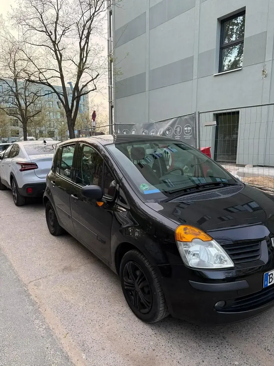 Gebraucht Renault Modus 75 PS (55 kW) 2006 Schwarz Van / Kleinbus