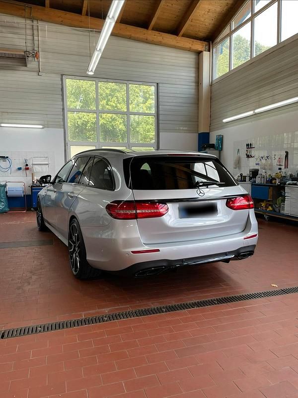 Gebraucht Mercedes E43 AMG AMG 401 PS (294 kW) 2017 Silber Limousine