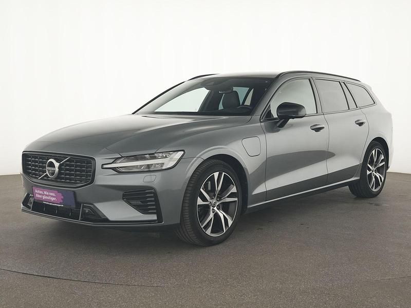 Grau Gebraucht 2021 Volvo V60 R-Design Kombi | 36.189 € (Fairer Preis) - Bild 1/4