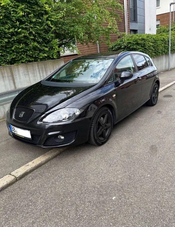 Schwarz Gebraucht 2009 Seat Leon Style Limousine | 1.999 € (Fairer Preis) - Bild 1/4