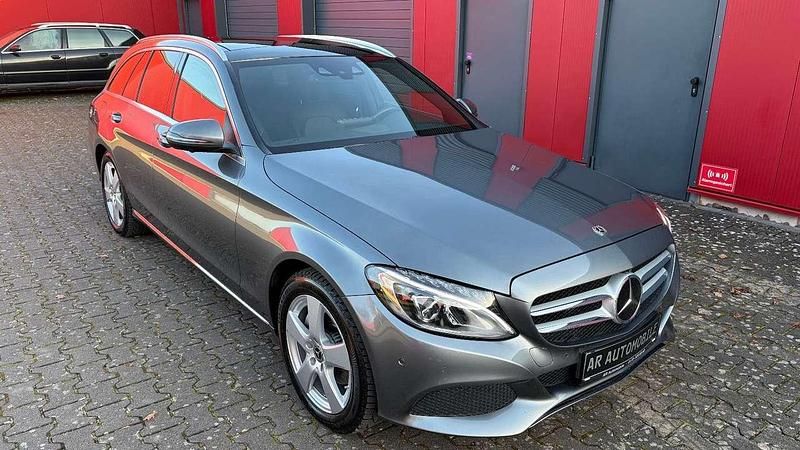 Grau Gebraucht 2017 Mercedes C200 Avantgarde Kombi | 19.500 € (Fairer Preis) - Bild 1/4