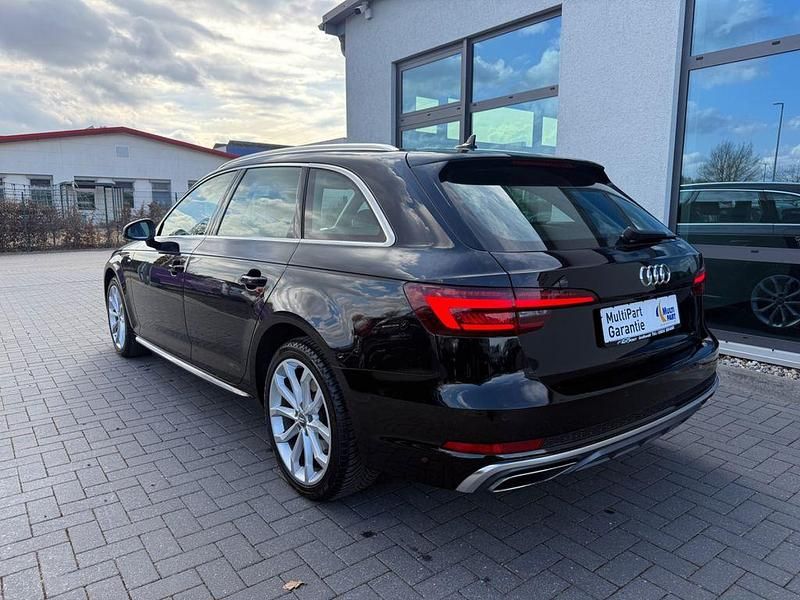 Gebraucht Audi A4 S-Line 150 PS (110 kW) 2019 Schwarz Kombi