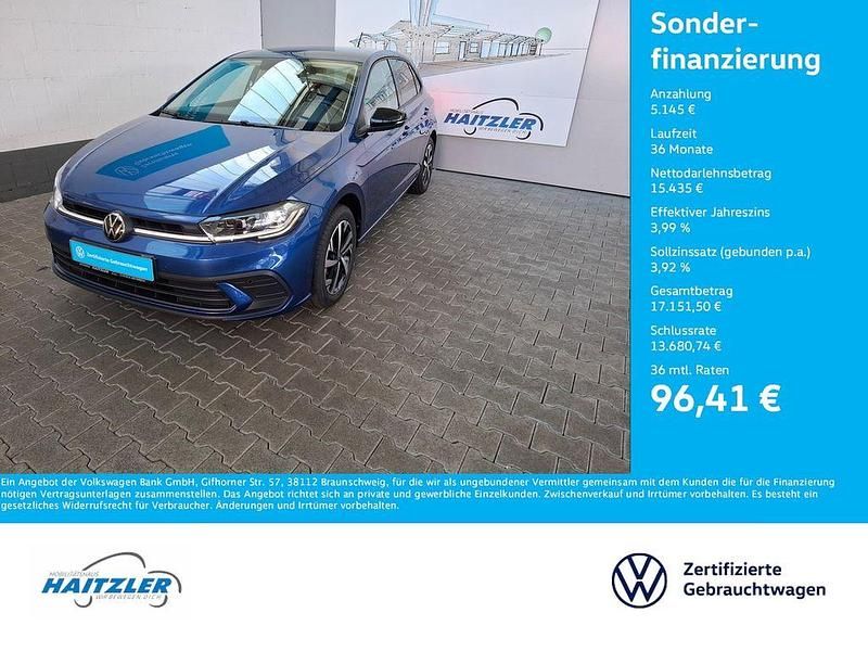 Reef blue metallic (metallic) Gebraucht 2024 VW Polo Move Limousine | 20.580 € (Etwas zu teuer) - Bild 1/4