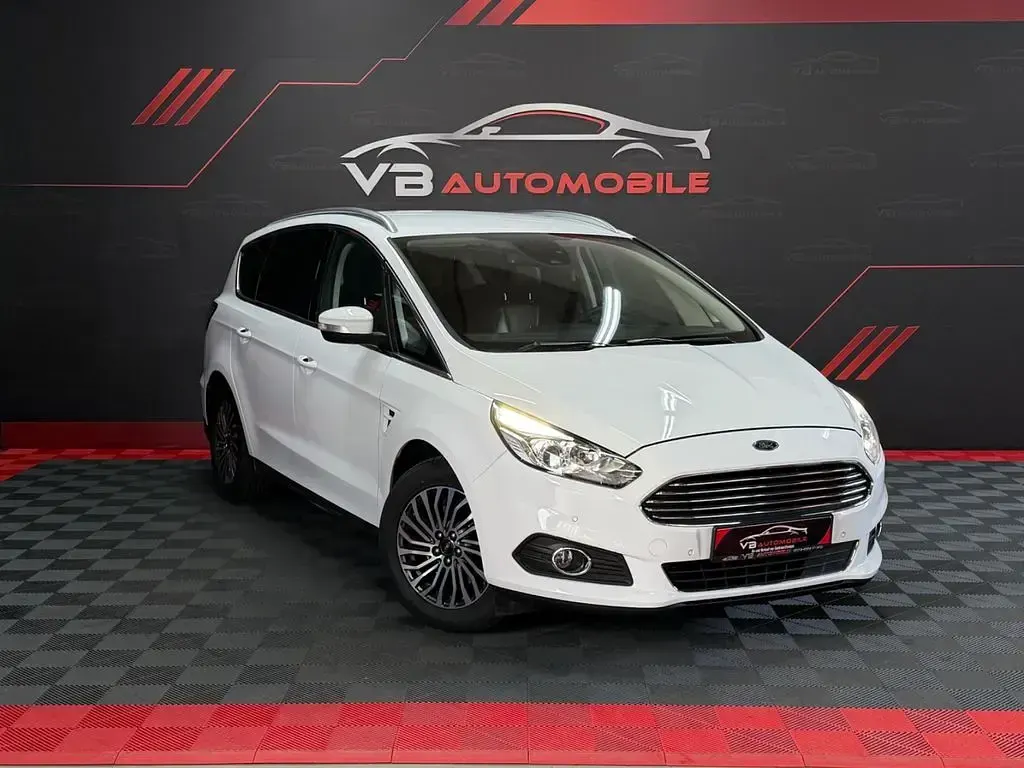 Gebraucht Ford S-MAX Titanium 150 PS (110 kW) 2018 Weiß Van / Kleinbus