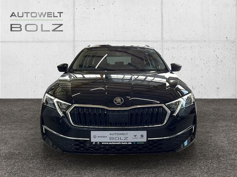 Gebraucht Skoda Octavia Selection 150 PS (110 kW) 2025 Blackmagic perleffekt Kombi