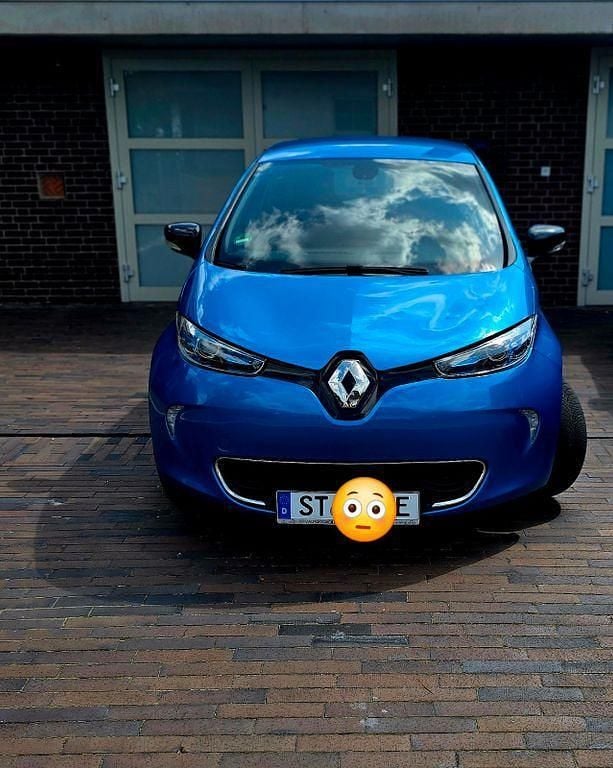 Blau Gebraucht 2017 Renault Zoe Intens Kleinwagen | 9.600 € (Etwas zu teuer) - Bild 1/4