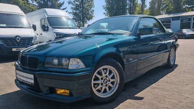 Grün Gebraucht 1996 BMW 318 Cabriolet M Sport Cabrio | 5.999 € (Superpreis) - Bild 1/4