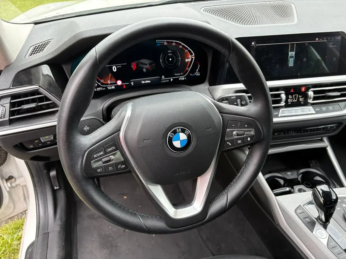 Gebraucht BMW 320 Advantage 190 PS (139 kW) 2021 Weiß Kombi